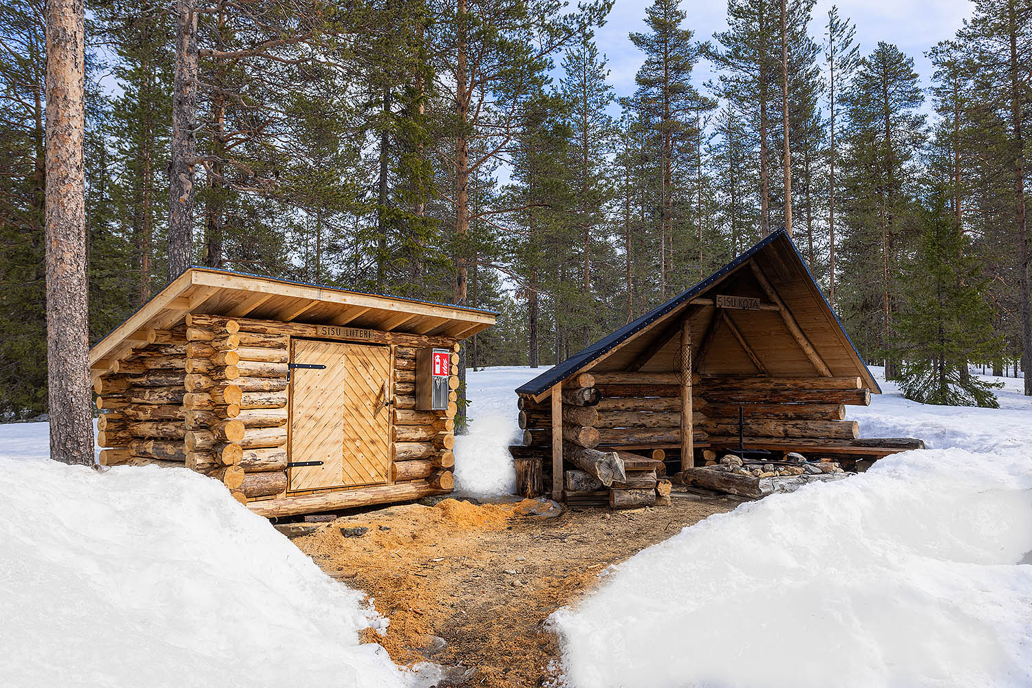Schaumaja Si-Su laavu Ylläs Äkäslompolo Lappi